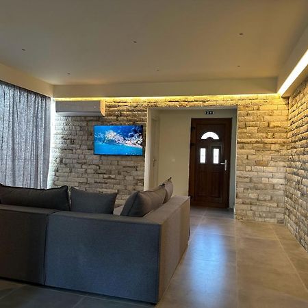 Aqua Luxury Suites By Estia Рода Екстер'єр фото